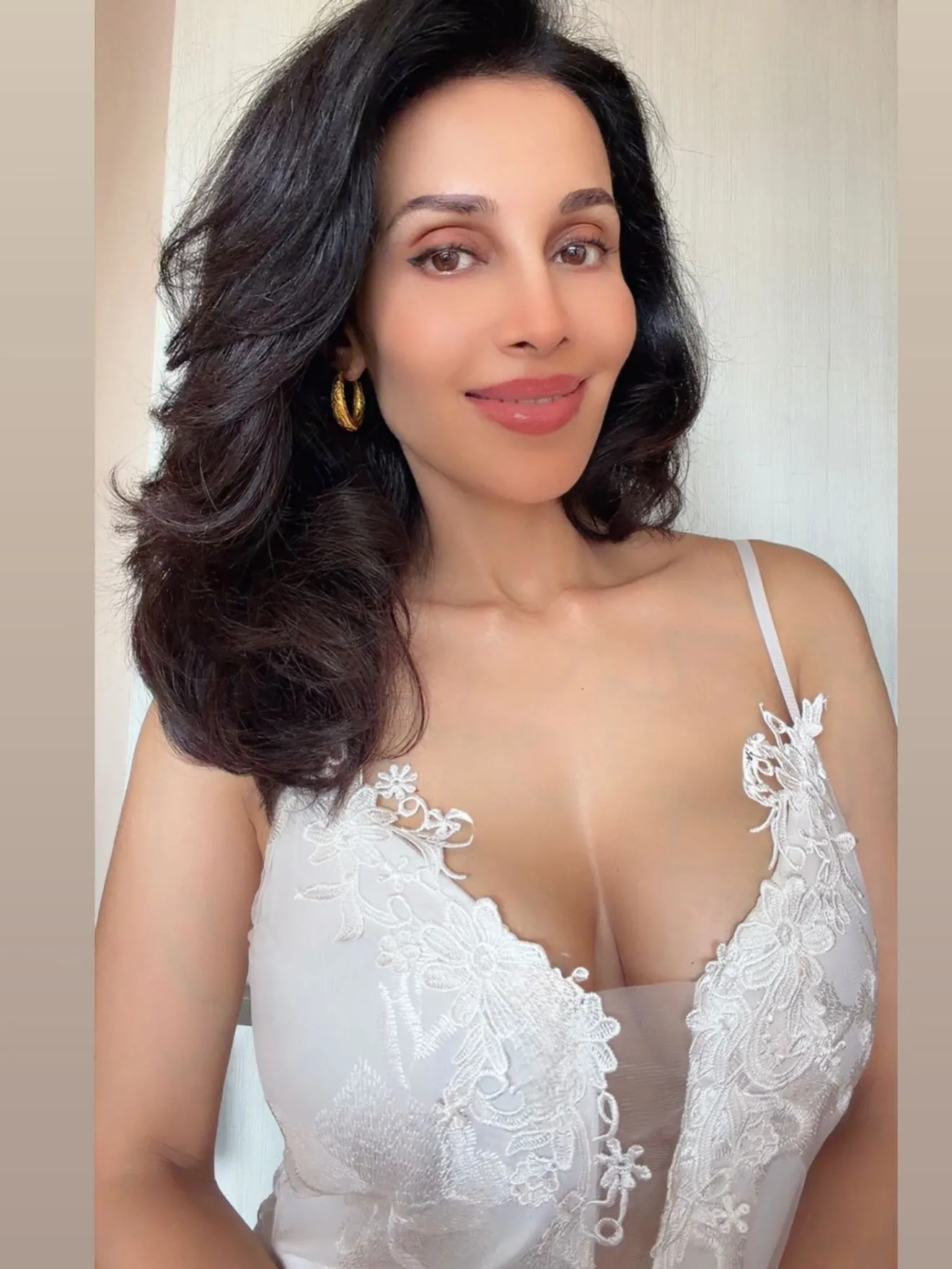 Flora Saini Husband